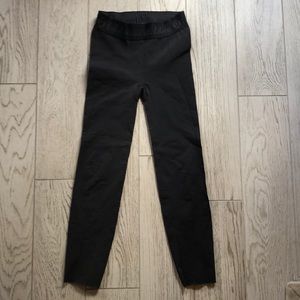 Lulu compression crops